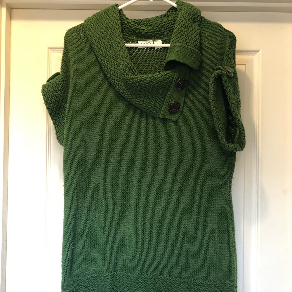 Women’s Green Sweater